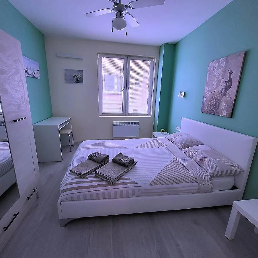 Nicky Holiday Flat Burgas City Bulgarien